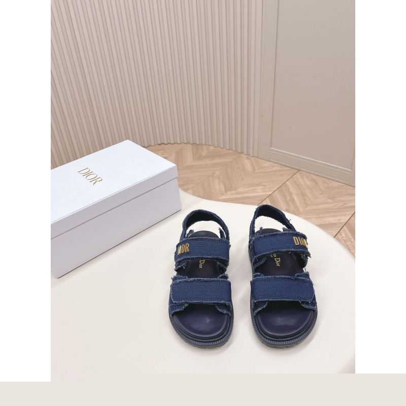 ch**an D*or sandals